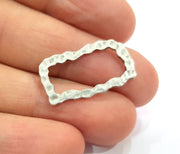 4 Hammered Frame Connector Antique Silver Plated Metal (26x14mm) G10433