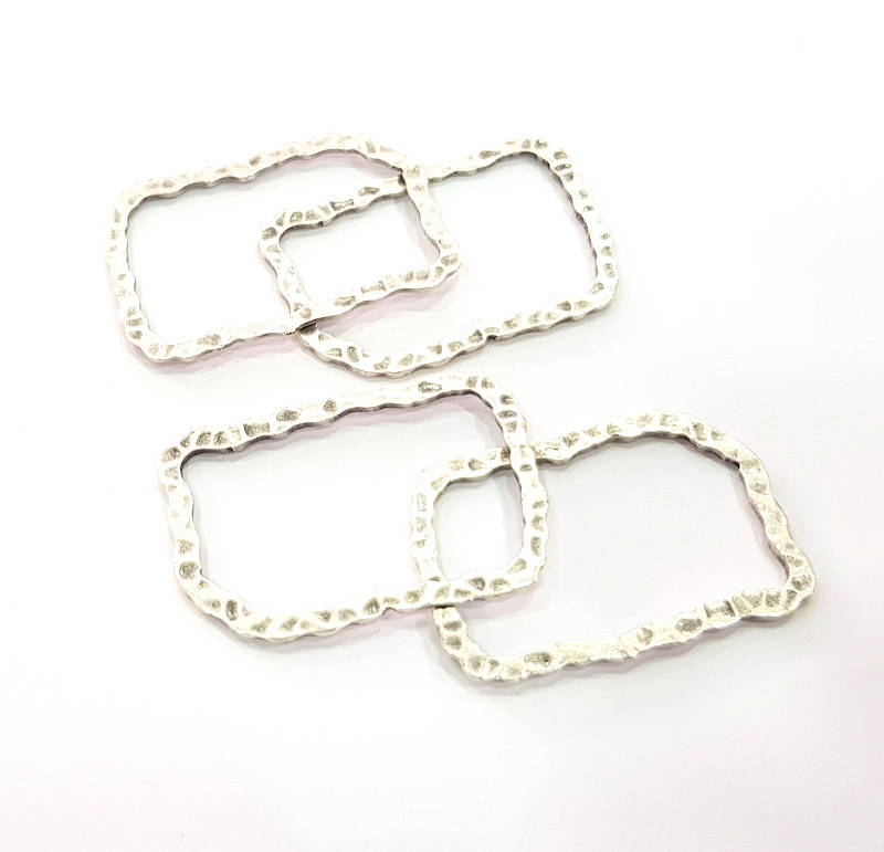 4 Hammered Frame Connector Antique Silver Plated Metal (36x22mm) G10438