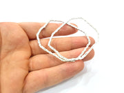 4 Hammered Findings Antique Silver Plated Metal (60x47mm) G10445