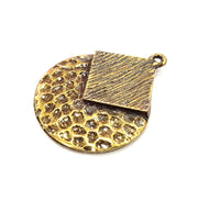 2 Antique Bronze Plated Charms (38x29mm) G10502