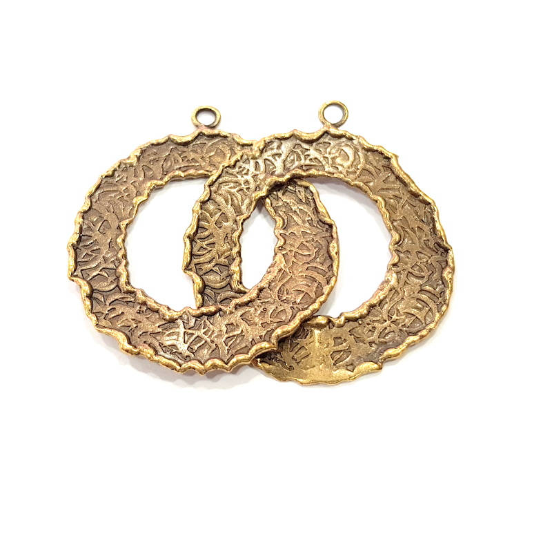 Hammered Circle Charm Antique Bronze Connector Antique Bronze Plated Brass (66x36mm) G12052