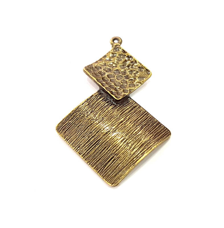 Antique Bronze Pendant Antique Bronze Plated Metal Pendant (55x35mm) G10582