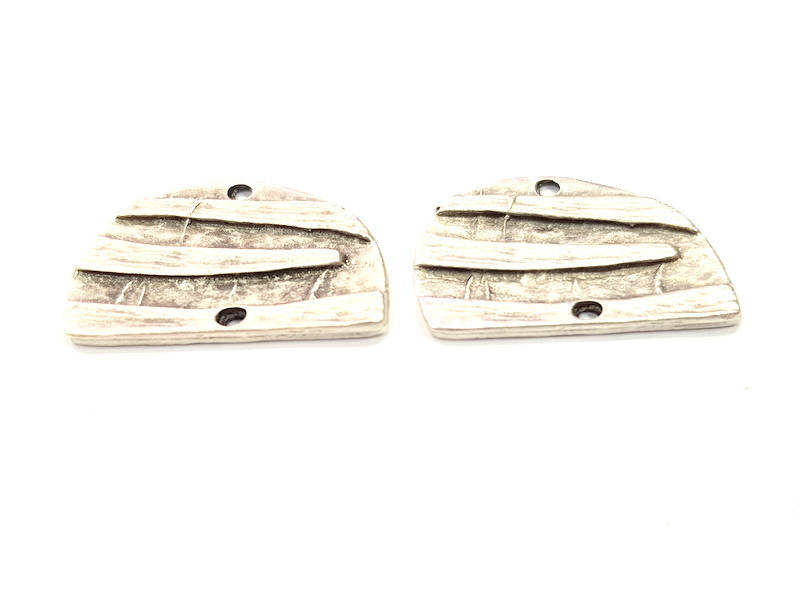2 Half circle with stripes Charms Connector Silver Charms Connector Antique Silver Plated Metal (28x20mm) G10823