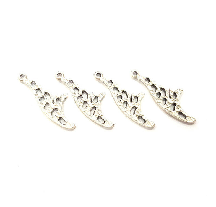 8 Silver Charms Antique Silver Plated Metal (30x11mm) G10829