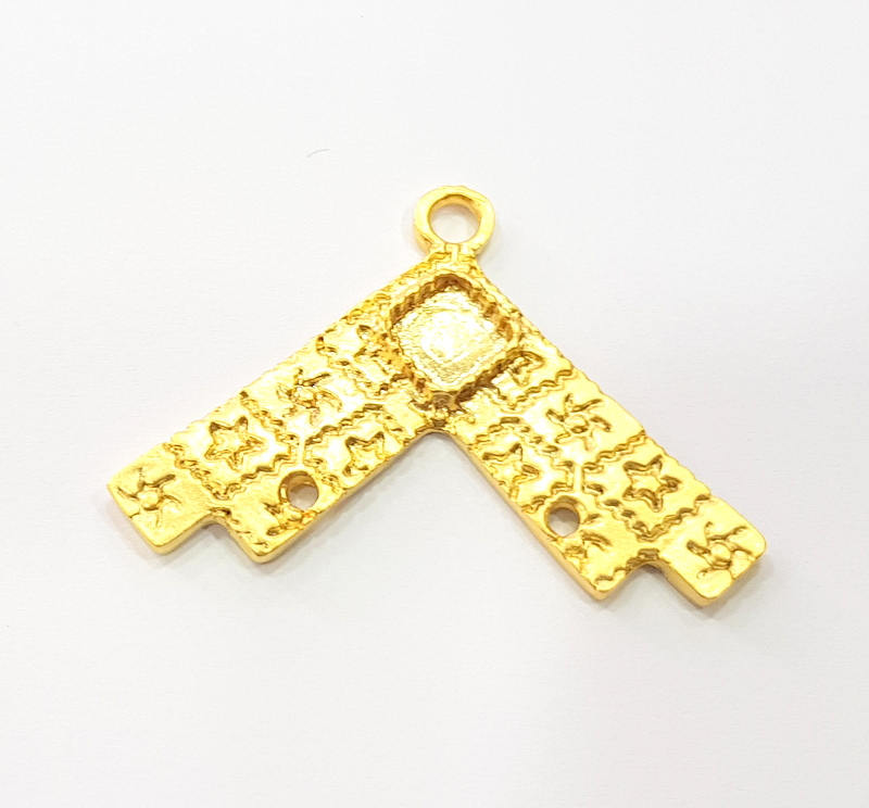 2 Gold Pendant Blank Gold Plated Metal (43x30mm)  G10999