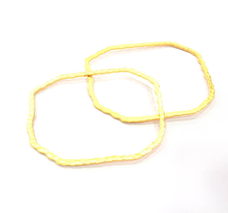 2 Hammered Frame Connector  Gold Plated Metal Connector  (60x47mm)  G11024