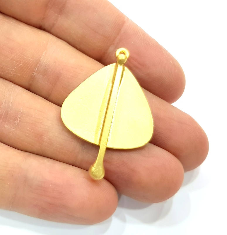 Gold Charm Gold Plated Metal (39x26mm)  G11032