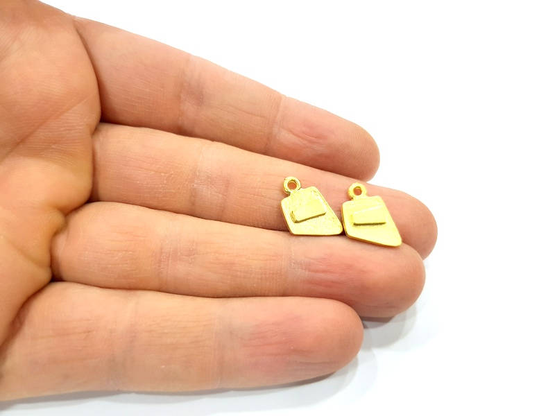 6 Gold Charm Gold Plated Metal (16x10mm)  G11053