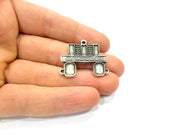 2 Silver Pendant Antique Silver Plated Pendants (32x26mm)  G11082