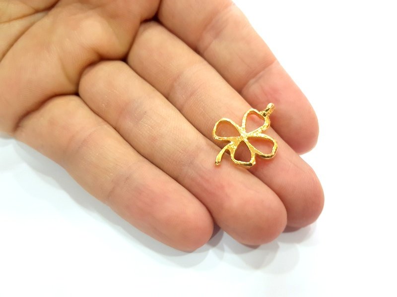 4 Clover Charm Gold Plated Charm Gold Plated Metal (24x18mm)  G12201