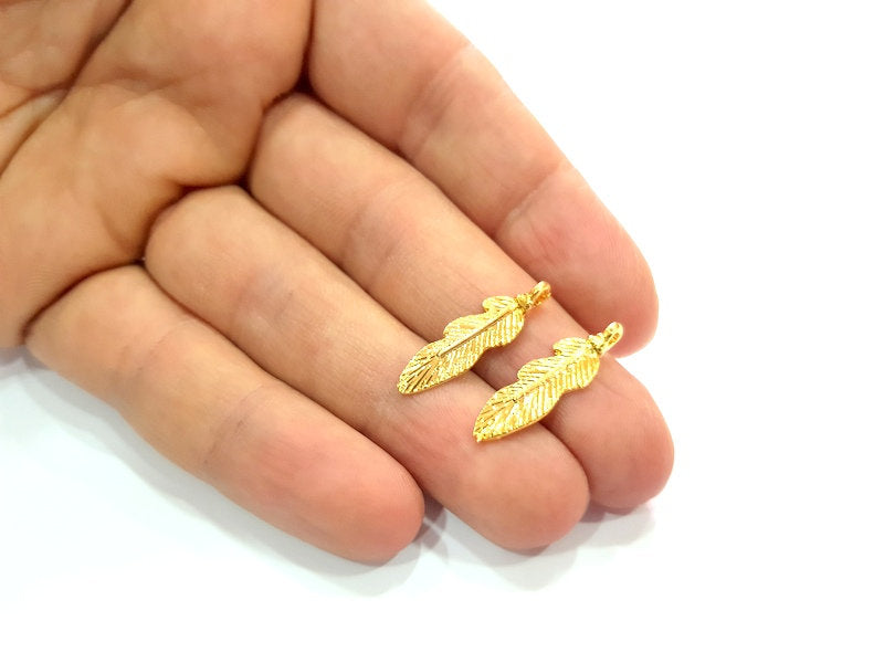 6 Feather Charm Gold Plated Charm Gold Plated Metal (25x7mm)  G12208