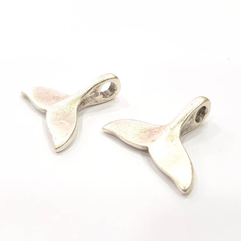 2 Fish Tail Charm Silver Charms Antique Silver Plated Metal (28x25mm) G13611