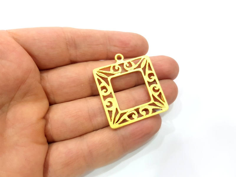 2 Square Frame Pendant Gold Pendant Gold Plated Metal (40x34mm)  G11329