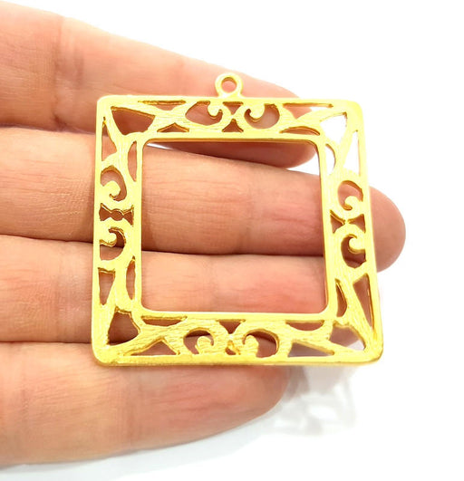 Square Frame Pendant Gold Pendant Gold Plated Metal (46mm)  G11336