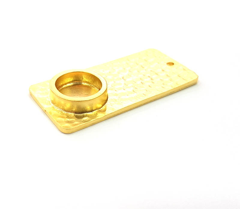 Hammared Blank Charm Gold Pendant Gold Plated Metal (10mm blank)  G11348