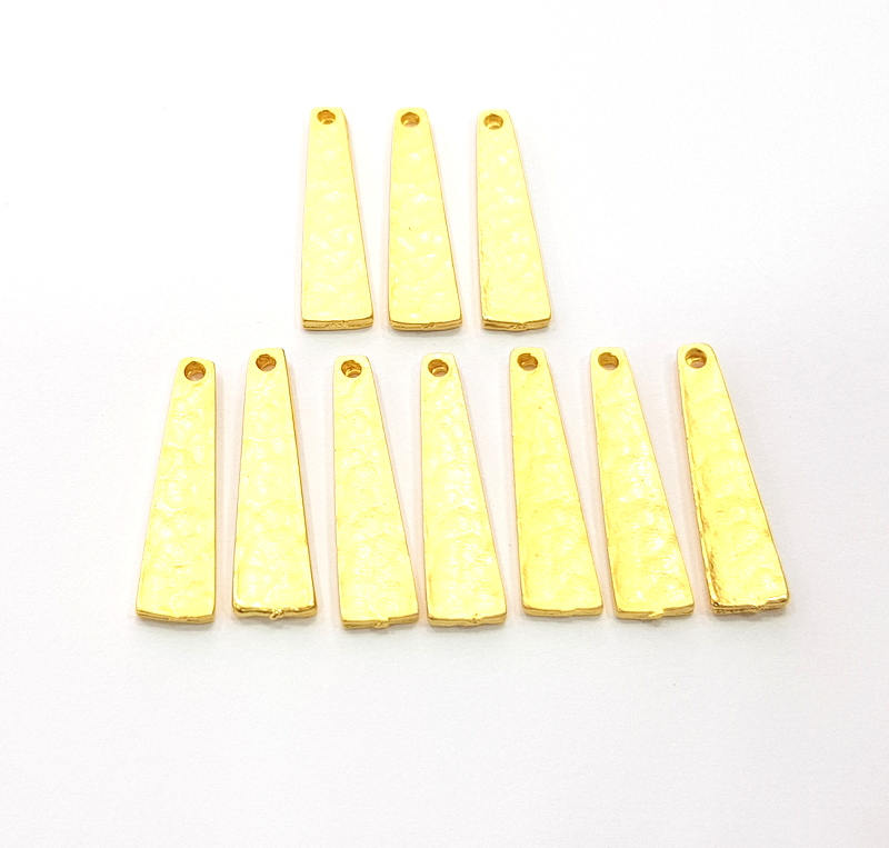 8 Gold Hammered Charm Gold Plated Metal (22x6mm)  G11355