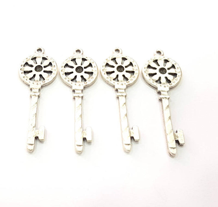 4 Key Charm Silver Charms Antique Silver Plated Metal (43x15mm) G11410