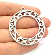 Circle Frame Pendant Silver Pendant Antique Silver Plated Metal (48mm) G14437