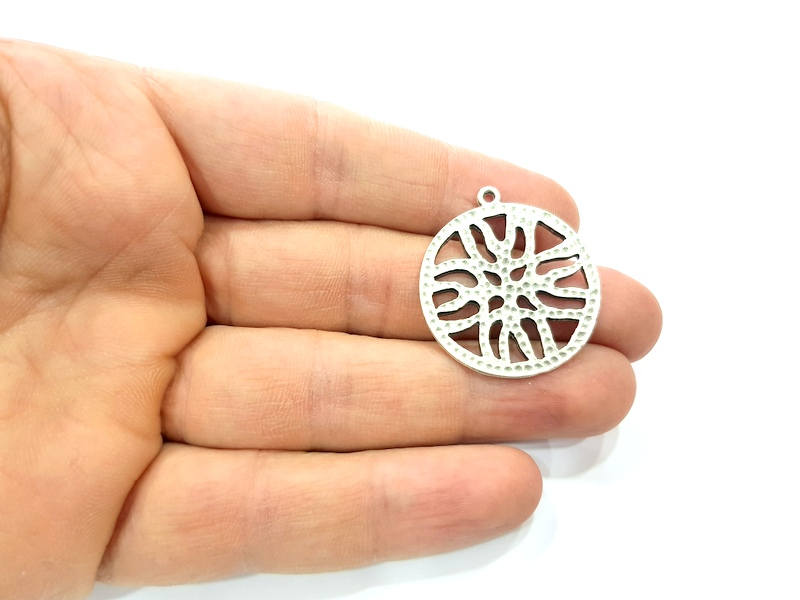 2 Silver Charms Antique Silver Plated Metal (30mm) G11425