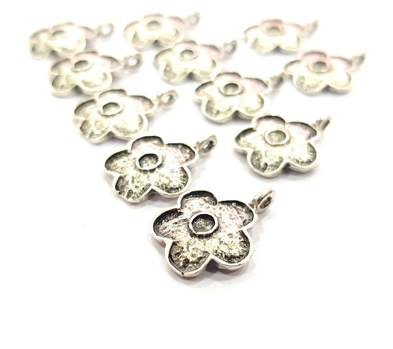 8 Flower Charm Silver Charms Antique Silver Plated Metal (18x14mm) G12312