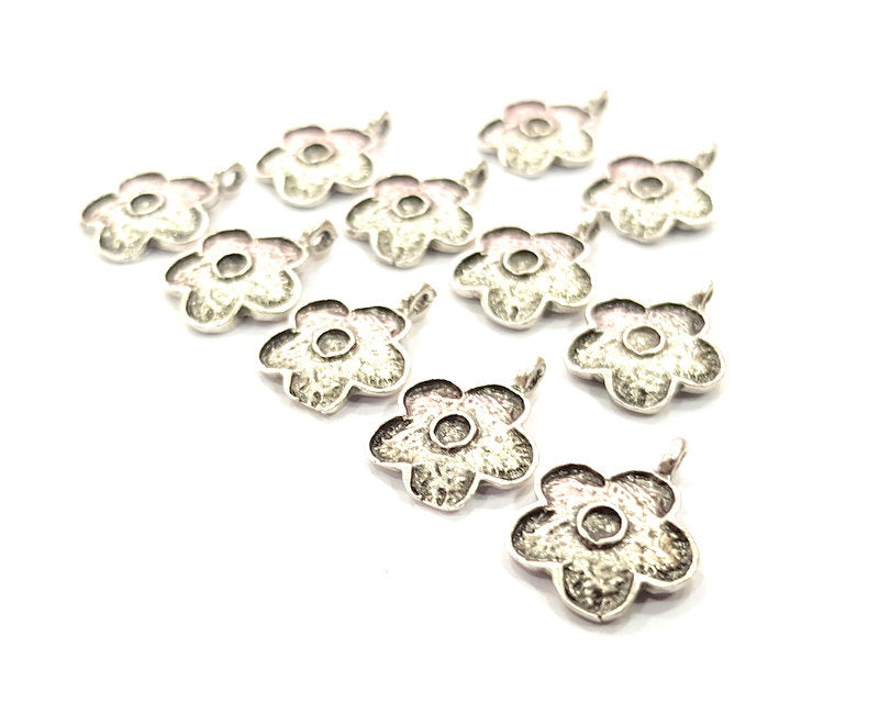 8 Flower Charm Silver Charms Antique Silver Plated Metal (18x14mm) G12312