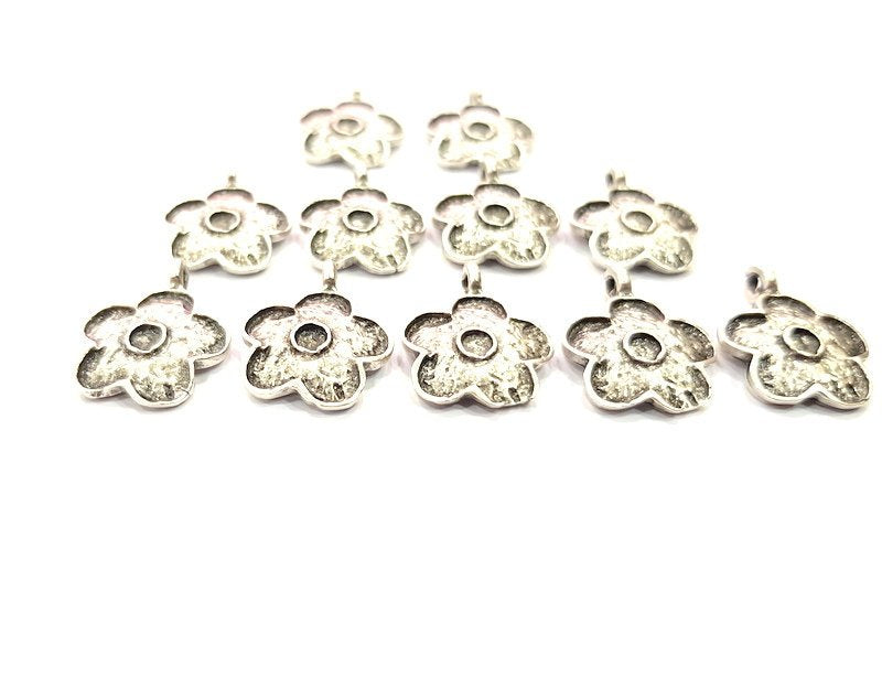 8 Flower Charm Silver Charms Antique Silver Plated Metal (18x14mm) G12312