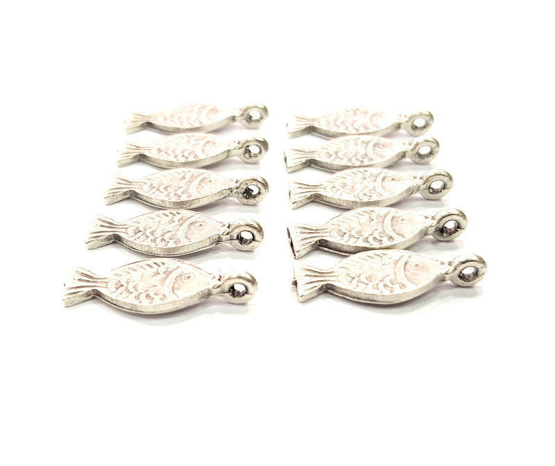 10 Fish Charm Silver Charms Antique Silver Plated Metal (21x8mm) G12315
