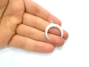 4 Crescent Charm Silver Moon Charm Antique Silver Plated Pendants  (28mm)  G12703