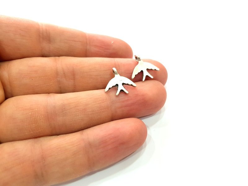 10 Swallow Charm Silver Charms Antique Silver Plated Metal (15x14mm) G14433