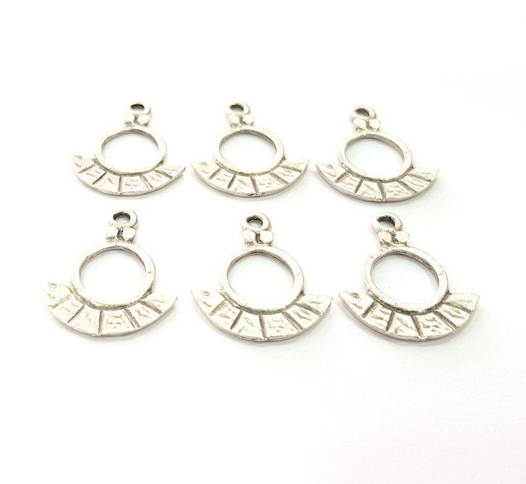 8 Silver Charms Antique Silver Plated Charms (25x21mm) G12301