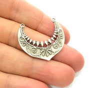 20 Silver Charms Antique Silver Plated Metal (33x29mm) G12365