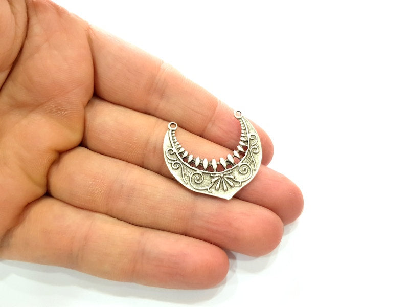 20 Silver Charms Antique Silver Plated Metal (33x29mm) G12365