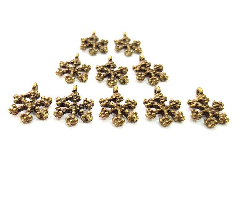 10 Snowflake Charm Antique Bronze Charm Antique Bronze Plated Metal (18x14mm) G12394