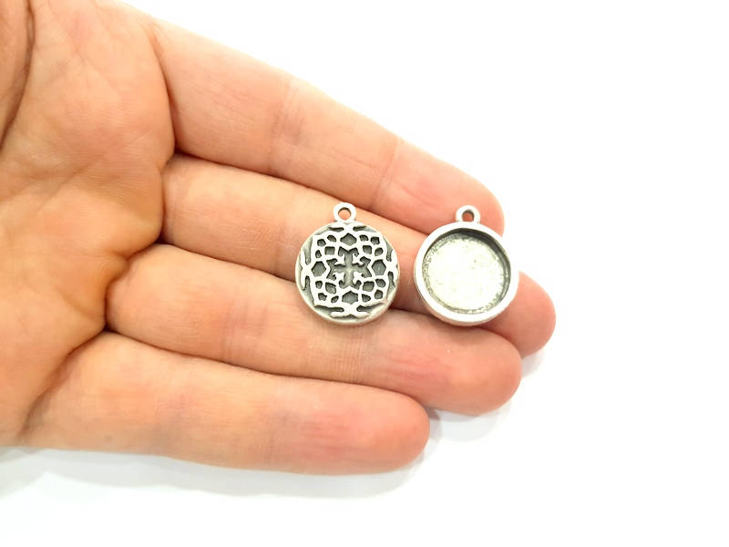 4 Silver Pendant Blank Bezel Base Setting inlay Blank Earring Base Resin Blank Mountings Antique Silver Plated ( 16mm round blank)  G11643