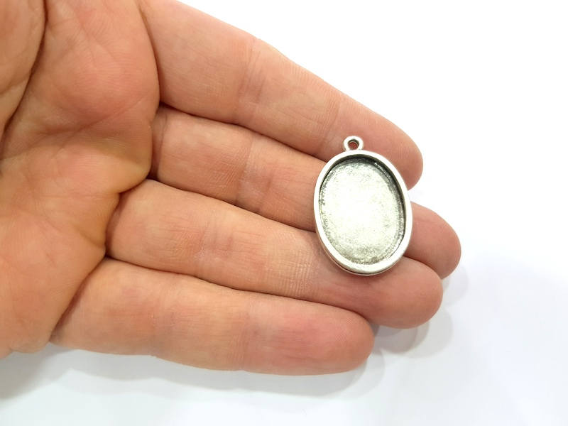 4 Silver Pendant Blank Bezel Base Setting inlay Blank Earring Base Resin Blank Mountings Antique Silver Plated ( 25x18mm oval blank)  G11652