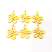 6 Flower Charm Gold Charm Gold Plated Metal (18x14mm)  G11660