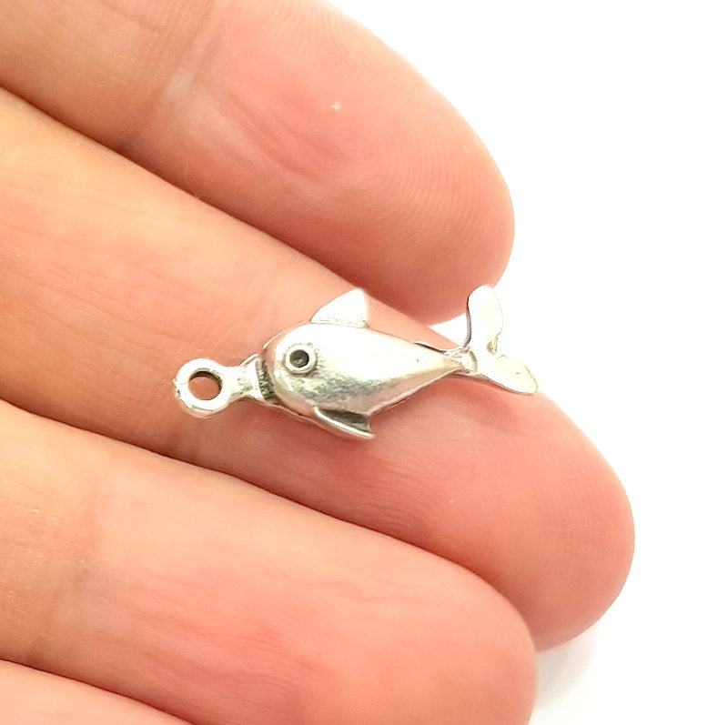 20 Fish Charm Silver Charms Antique Silver Plated Metal (23x10mm) G12810