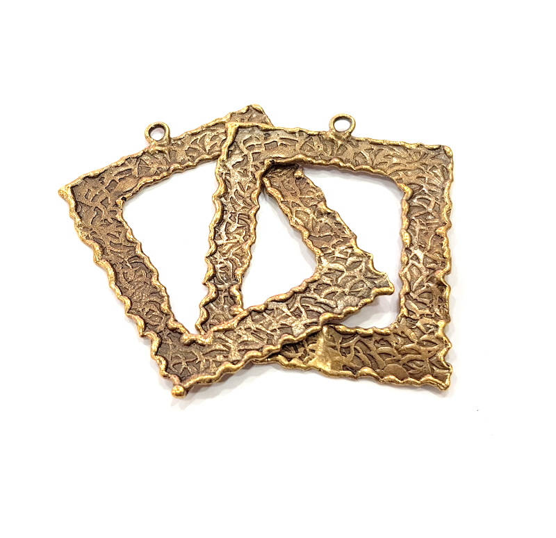 Hammered Charm Antique Bronze Connector Antique Bronze Plated Brass (69x38mm) G12049