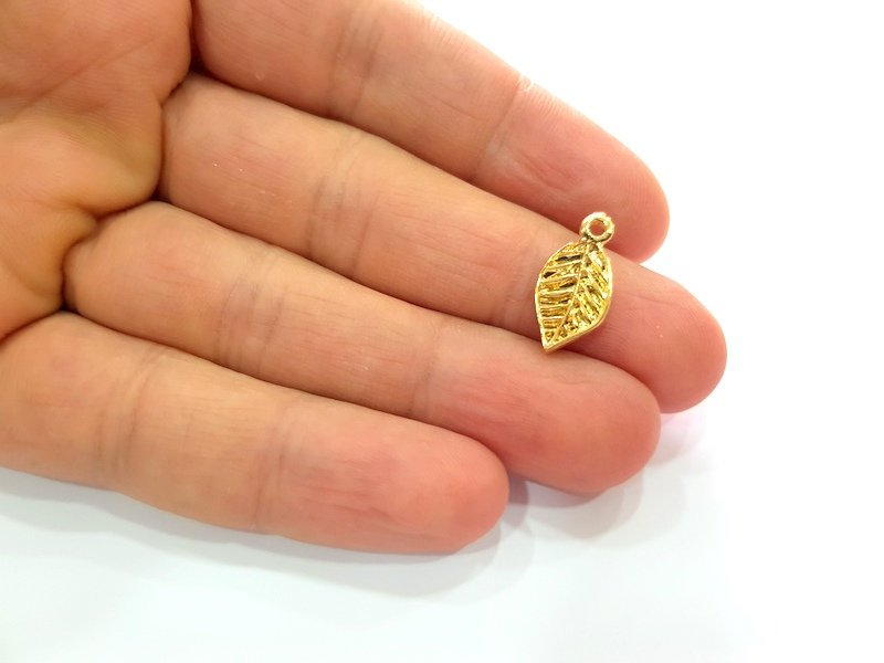 8 Leaf Charm Shiny Gold Plated Charm Gold Plated Metal (18x9mm)  G12988