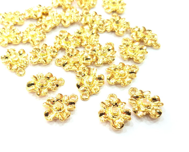 8 Flower Charm Shiny Gold Plated Charm Gold Plated Metal (17x13mm)  G13001