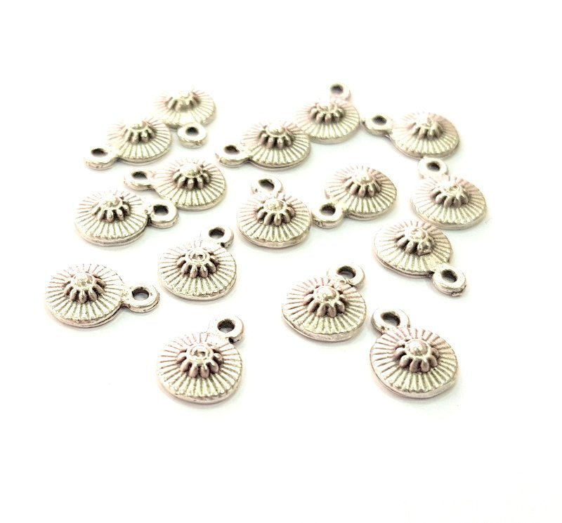 10 Silver Charms Antique Silver Plated Metal (12x9mm) G13023