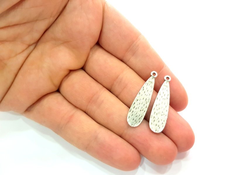 10 Drop Charms Antique Silver Plated Metal (34x8mm) G17127