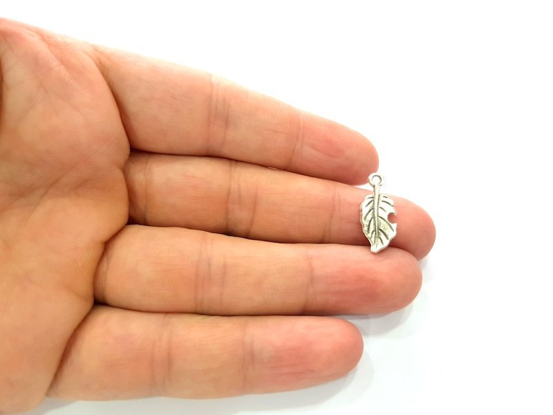 20 Leaf Charm Silver Charms Antique Silver Plated Metal (22x9mm) G13374