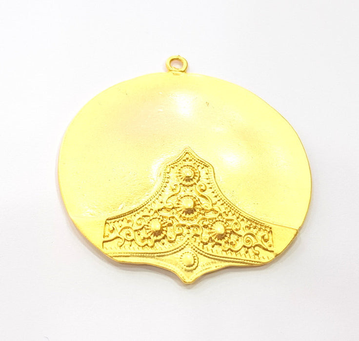 Medallion Pendant Gold Pendant Gold Plated Metal (58mm)  G12174