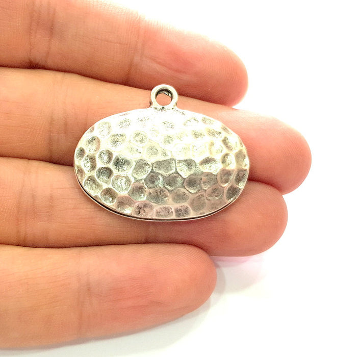 2 Hammered Pendant Silver Pendant Antique Silver Plated Metal (35x28mm) G13535