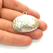 2 Hammered Pendant Silver Pendant Antique Silver Plated Metal (41x32mm) G13544
