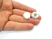 2 White Flower Cameo Cabochon 20mm  G12248