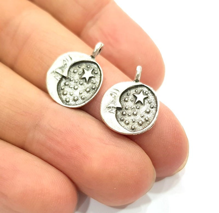 10 Moon Charm Silver Charms Antique Silver Plated Metal (13mm) G12307