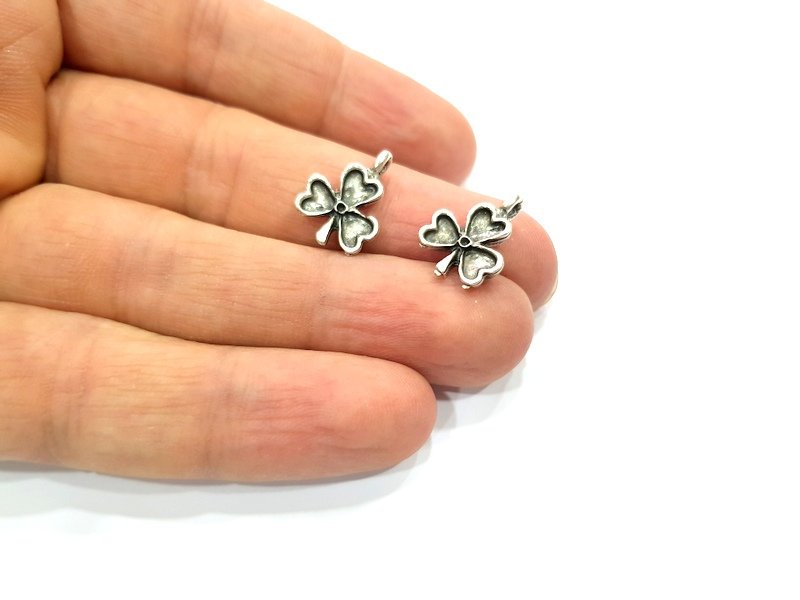 10 Clover Charm Silver Charms Antique Silver Plated Metal (17x12mm) G12318