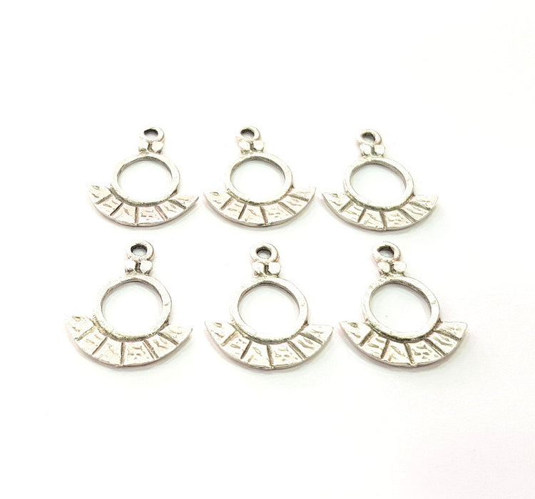 8 Silver Charms Antique Silver Plated Charms (25x21mm) G12301